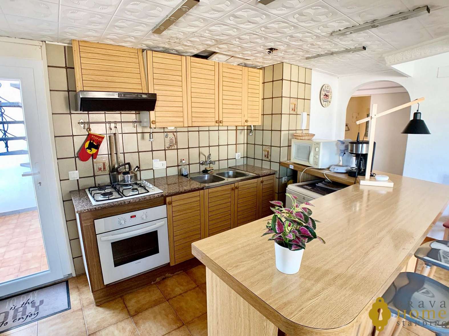 Beautiful apartment with 45m2 terrace and mooring for sale in Empuriabrava