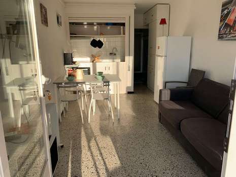 Sea view apartment near the center of Rosas for sale