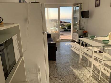Sea view apartment near the center of Rosas for sale
