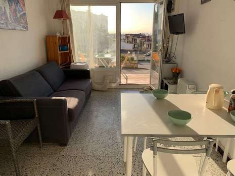 Sea view apartment near the center of Rosas for sale