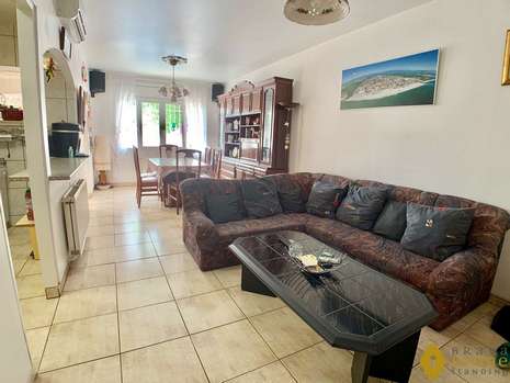 NICE HOUSE WITH POOL IN A QUIET AREA FOR SALES IN EMPURIABRAVA