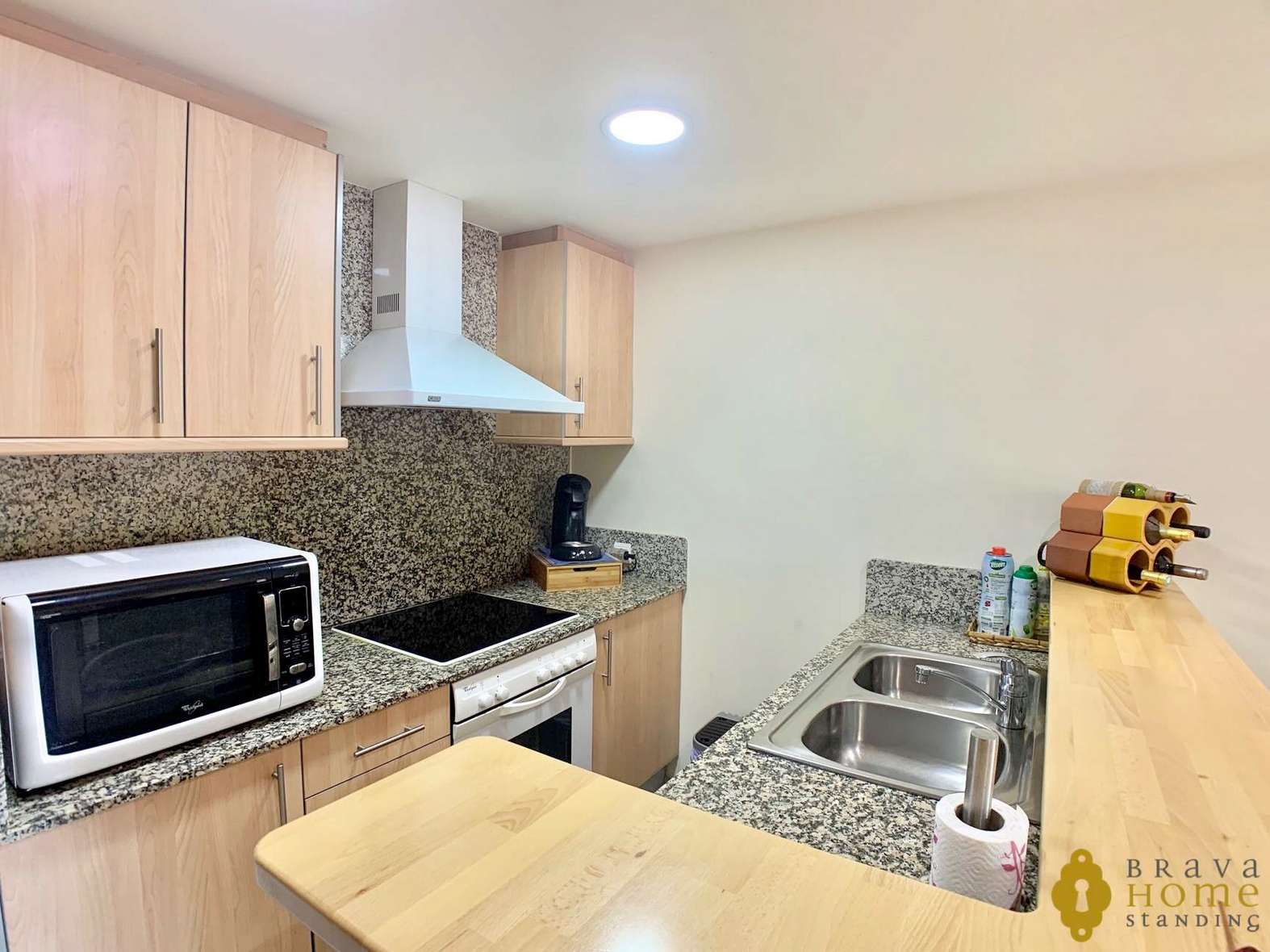 Espléndido apartamento en 1ª línea de mar con piscina en venta en Rosas - Salatar