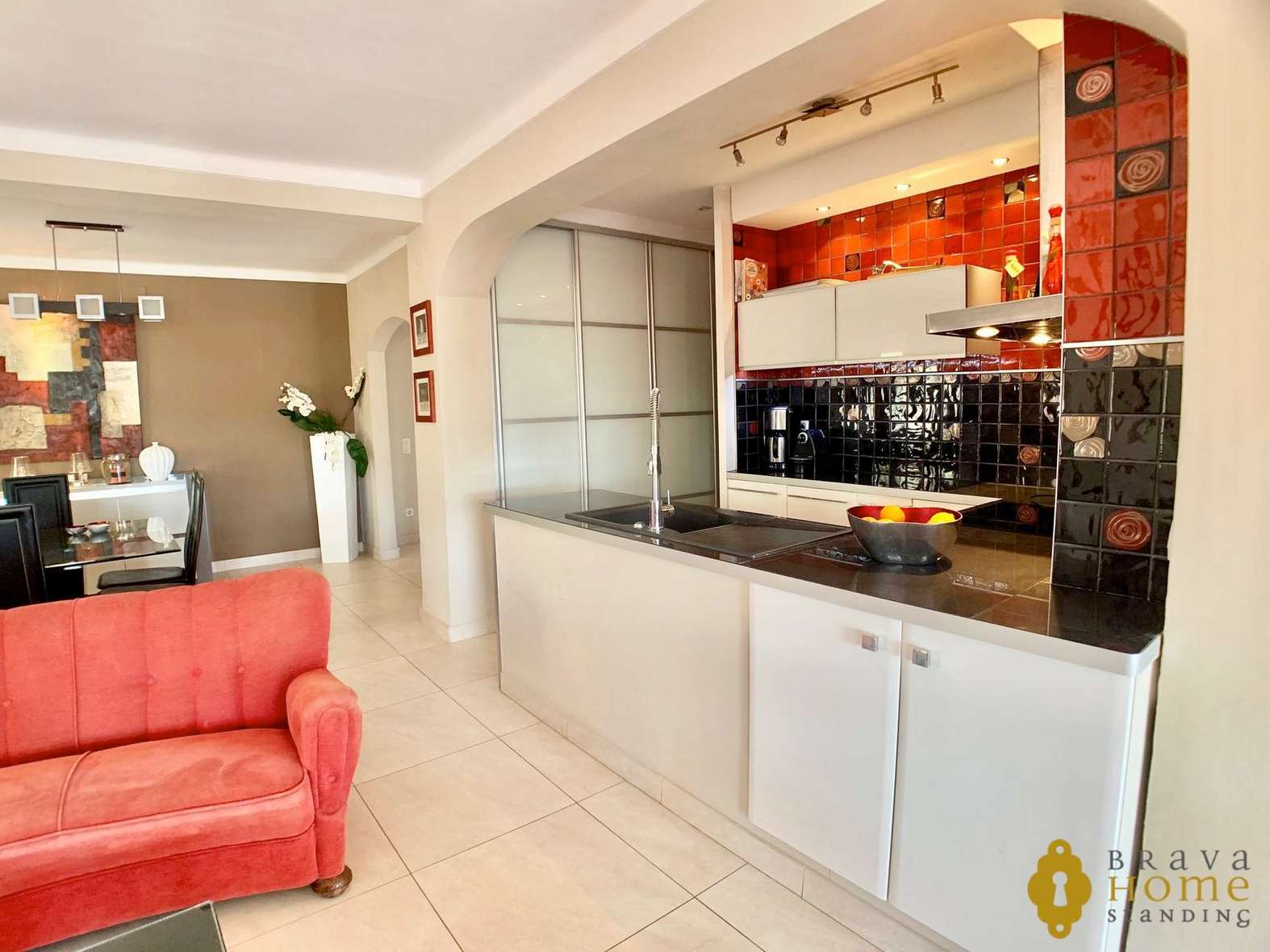 Superb south-facing house with 12,5m mooring for sale in Empuriabrava