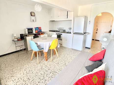 Magnifico estudio cabina cerca de la playa, en venta en Empuriabrava