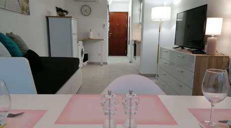 Beautiful Renovated Studio View Canal Santa Margarita, Roses, Costa Brava