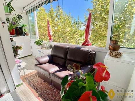 Beautiful apartment close to the beach for sale in Empuriabrava
