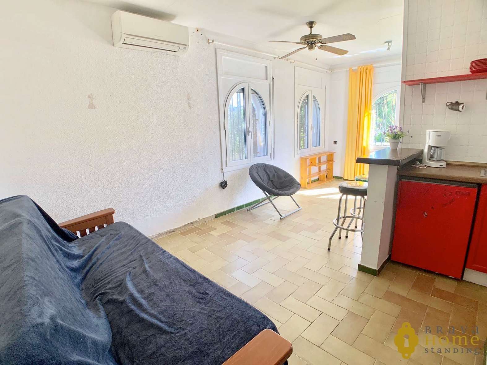 Belle villa avant les ponts avec amarre de 17 x 5m en vente à Empuriabrava