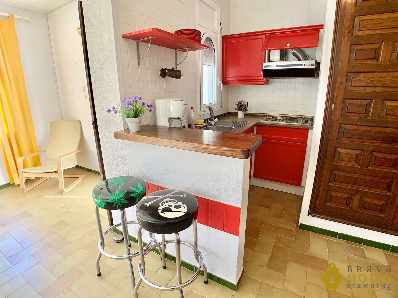 Belle villa avant les ponts avec amarre de 17 x 5m en vente à Empuriabrava