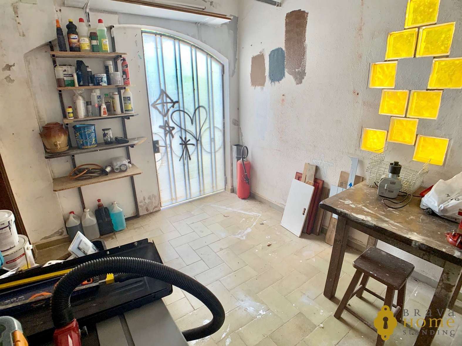 Belle villa avant les ponts avec amarre de 17 x 5m en vente à Empuriabrava
