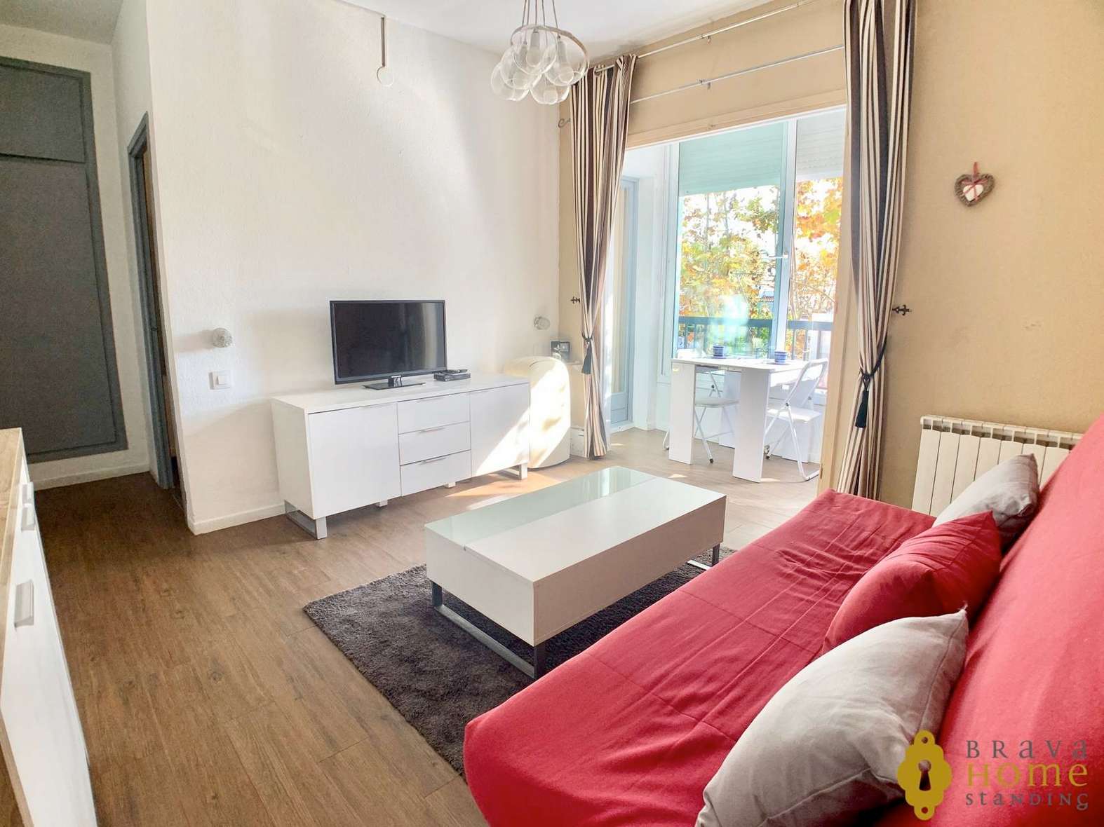 Bonito piso cerca de la playa en venta en Empuriabrava
