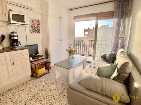 Bonito estudio cerca de la playa en venta en Empuriabrava