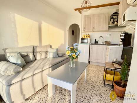 Bonito estudio cerca de la playa en venta en Empuriabrava