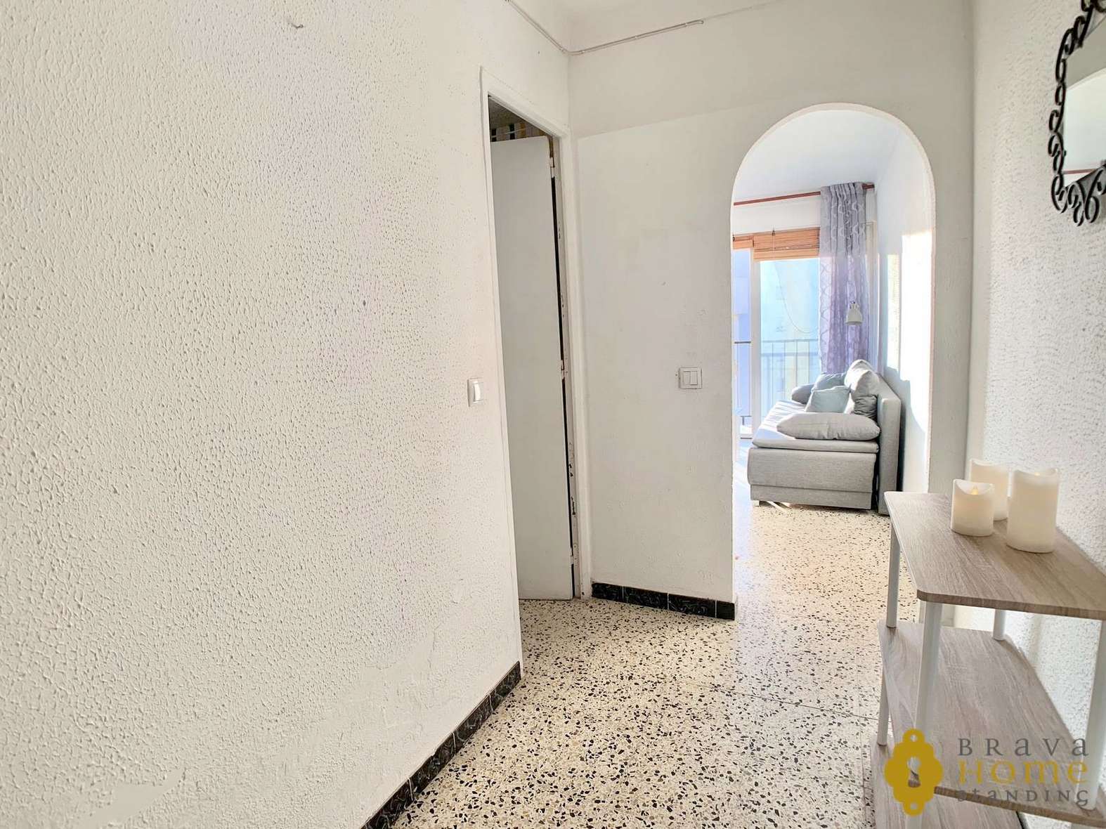 Bonito estudio cerca de la playa en venta en Empuriabrava