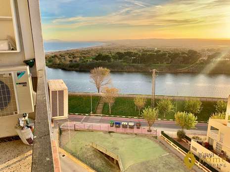 Bonito estudio cerca de la playa en venta en Empuriabrava