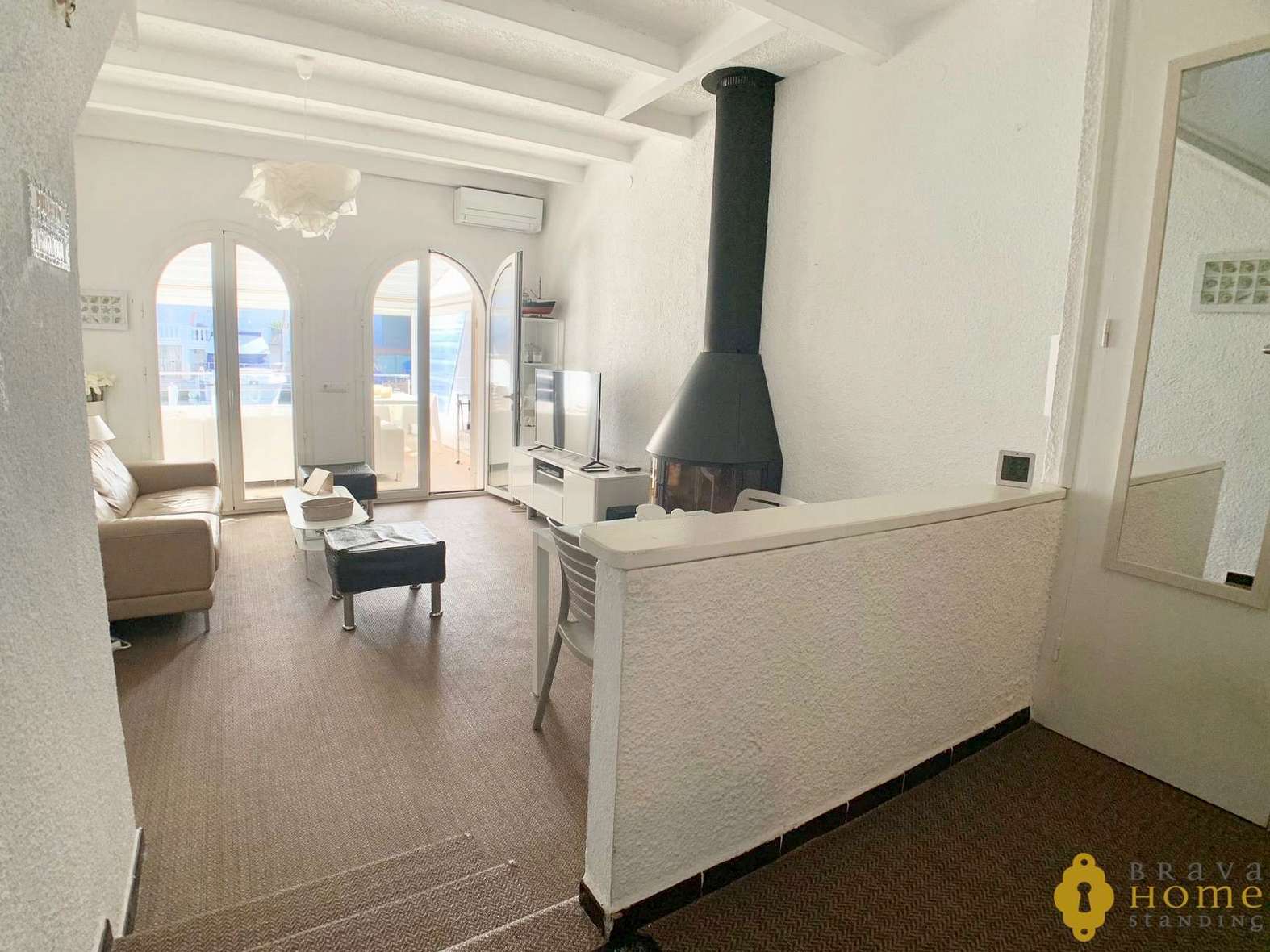 Beautiful house with mooring before the bridges, for sale in Empuriabrava