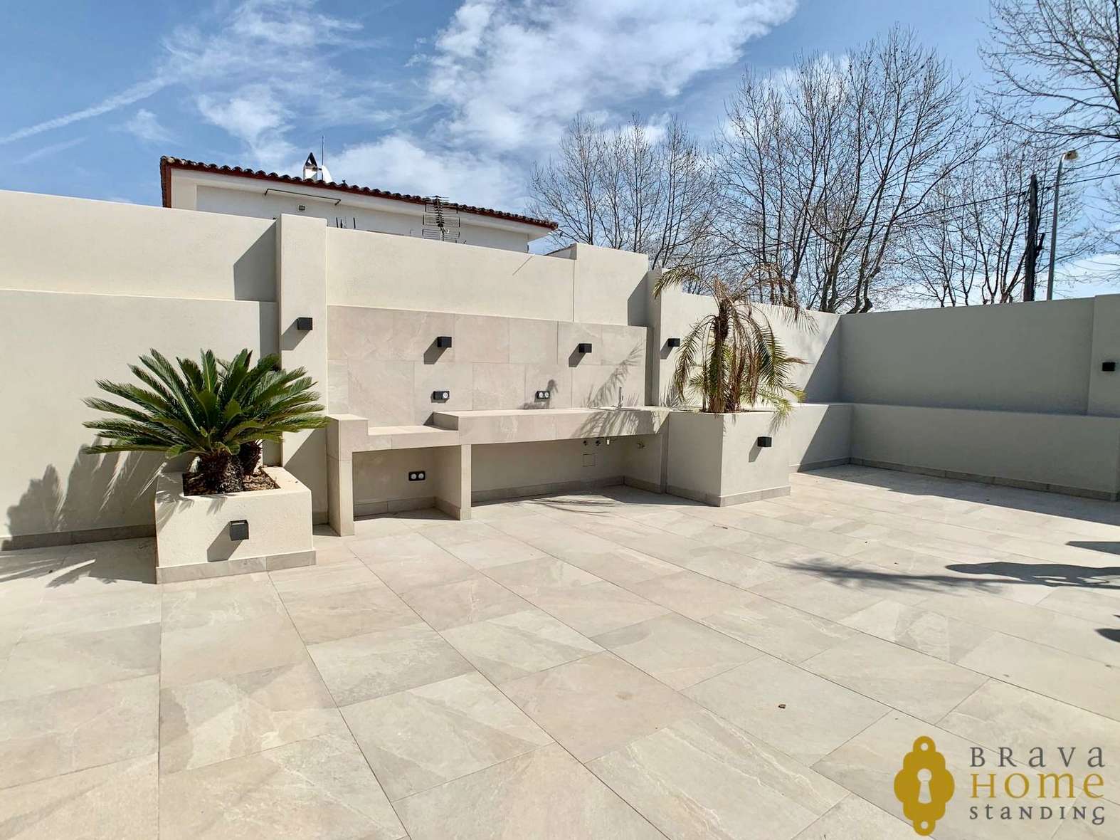 Magnifique maison neuve de plain-pied au canal large, à vendre à Empuriabrava