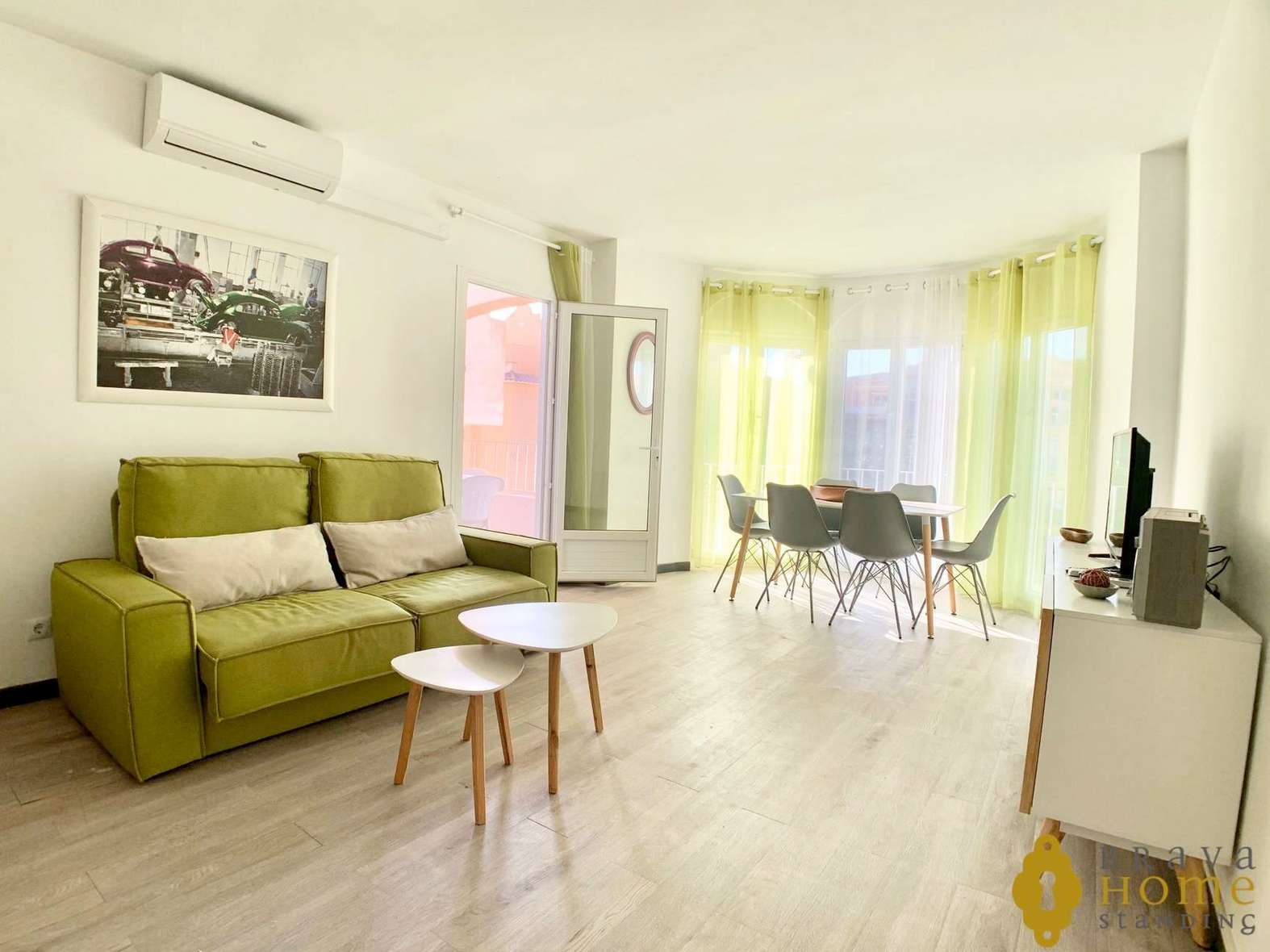 Hermoso apartamento a 200 metros de la playa en venta en Empuriabrava