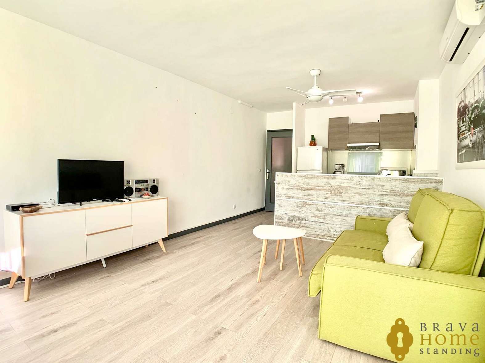 Bonic apartament a 200 metres de la platja en venda a Empuriabrava