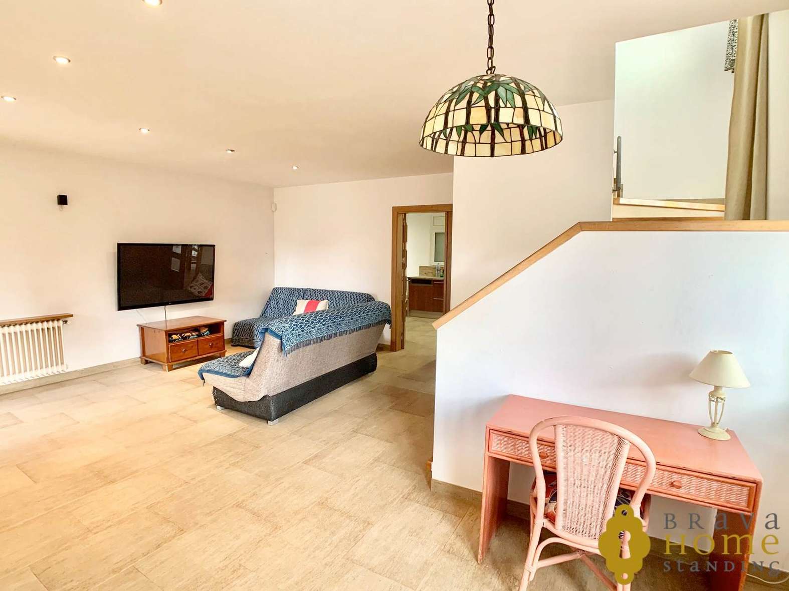 Bonita casa reformada cerca de la playa en venta en Empuriabrava