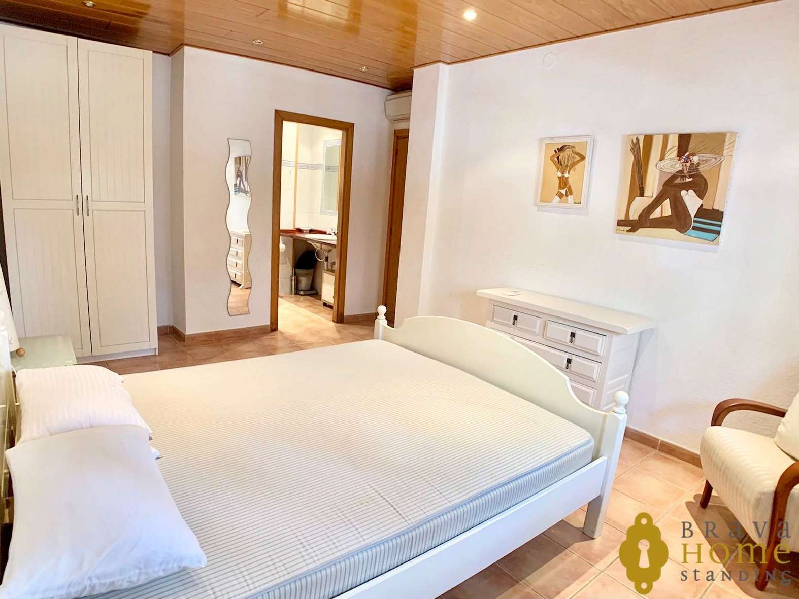 Magnífic apartament amb amarratge per a veler, en venda a Empuriabrava