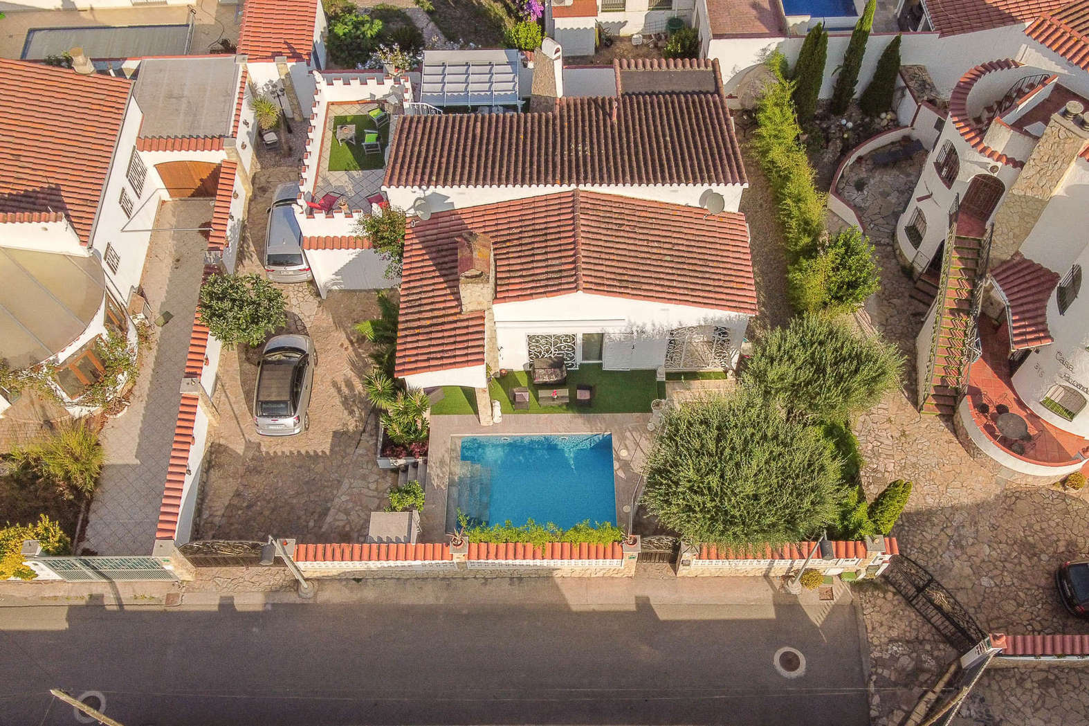 Casa con piscina en un sector tranquilo en venta en Empuriabrava