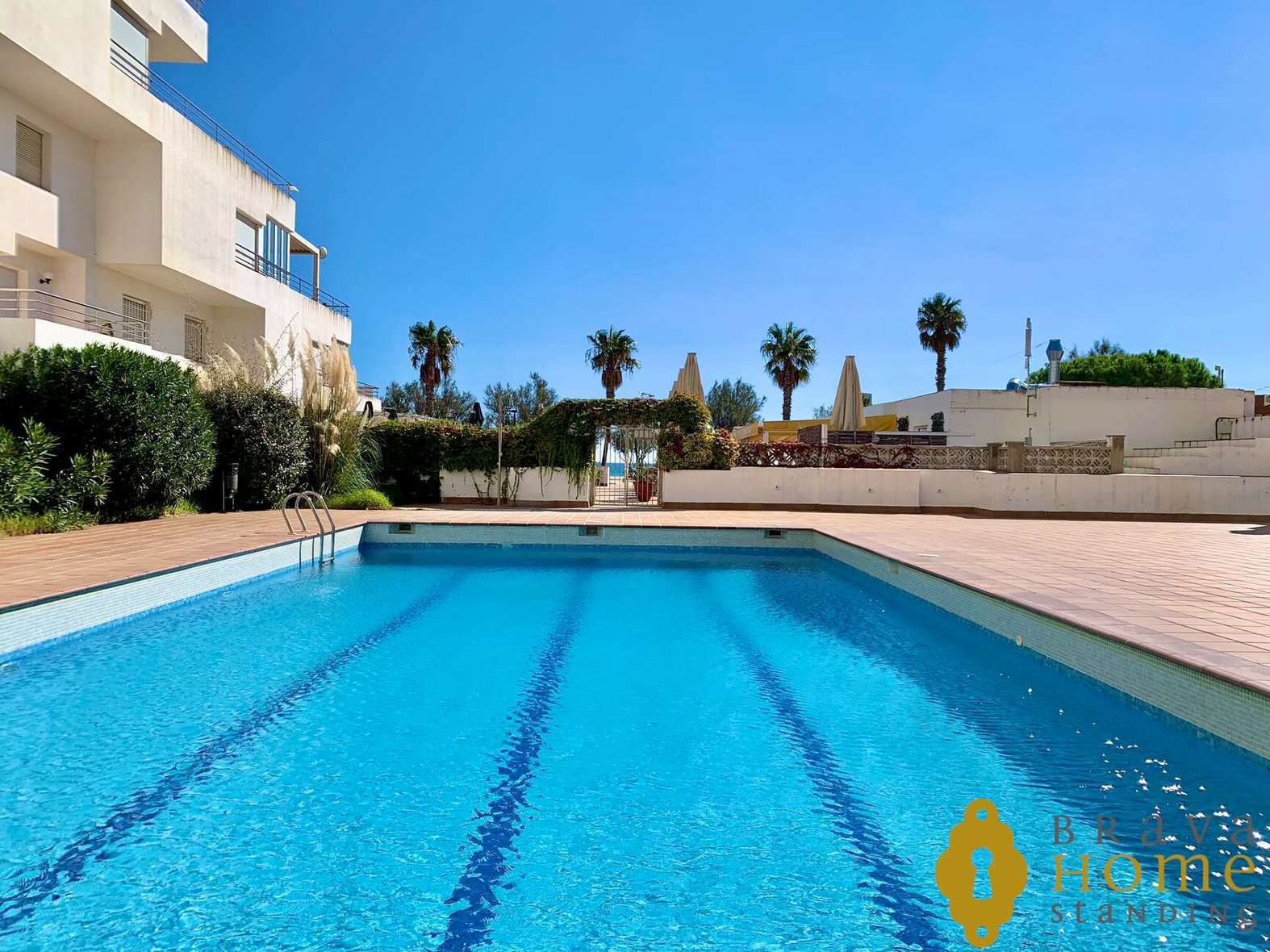 Magnífic apartament a 1a línia de mar amb terrassa de 76m2 en venda a Santa Margarida
