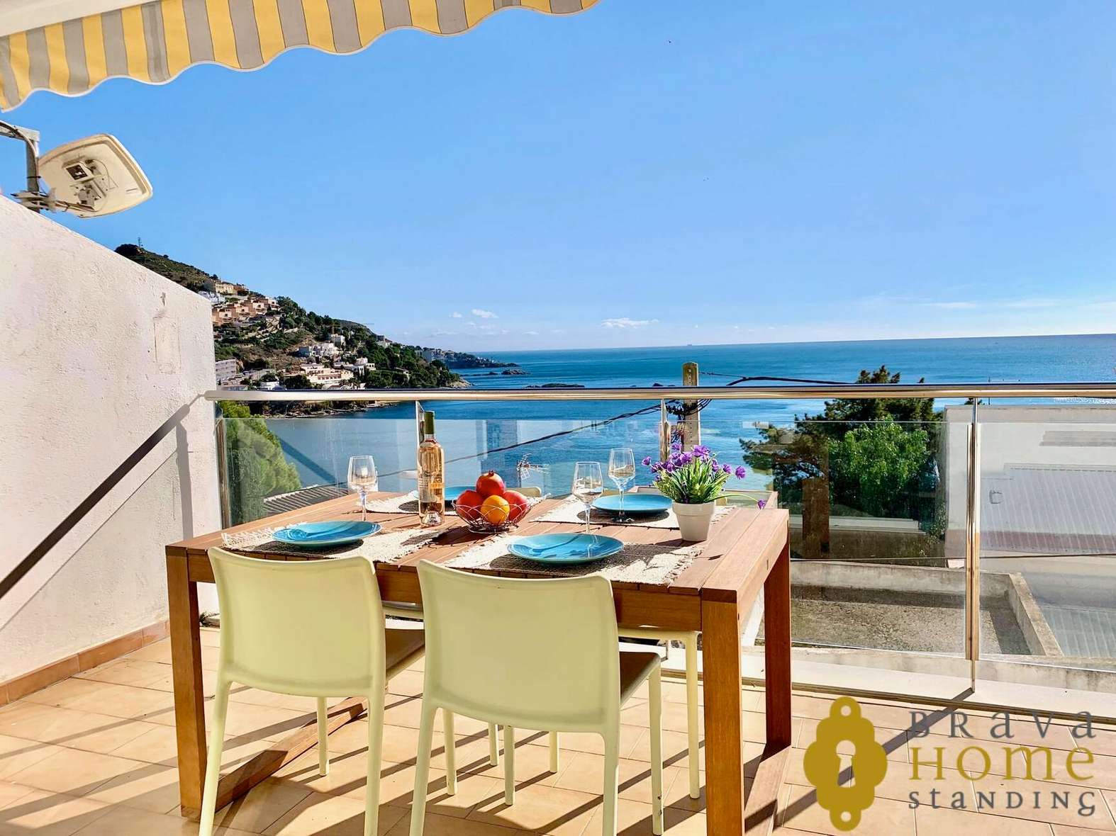 Superbe appartement avec vue mer et parking en vente à Rosas - Canyelles