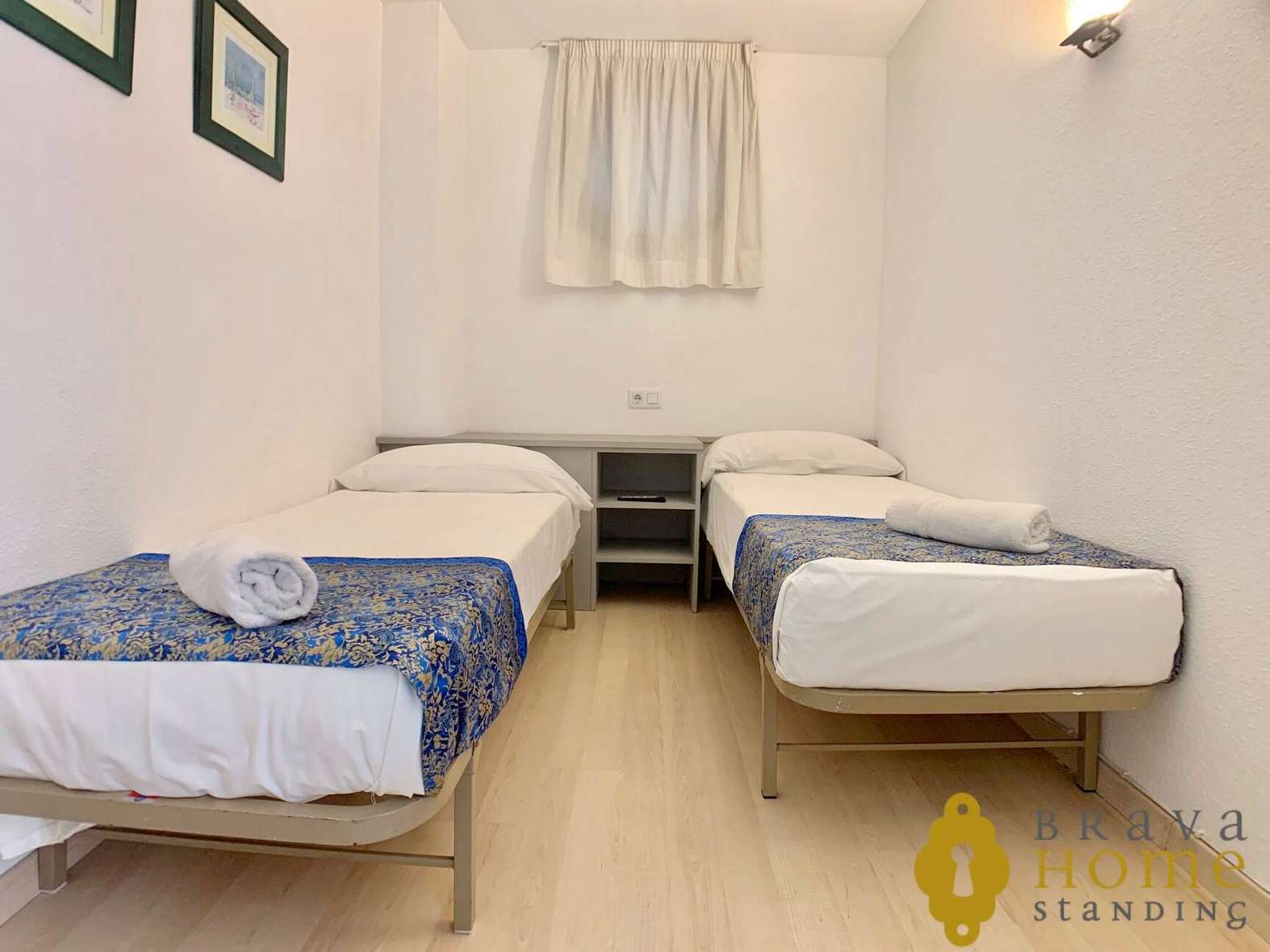 Bonic apartament amb terrassa sud en una preciosa residencia amb piscina comunitària