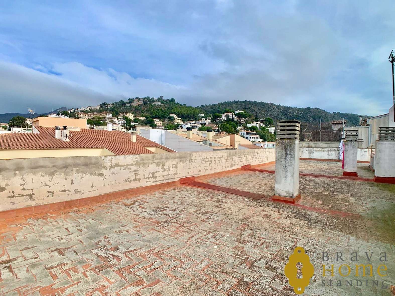 Apartment for sale in the center of Rosas