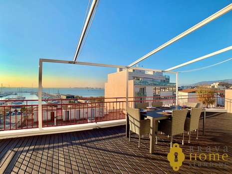 EN VENTE Superbe Appartement au Centre de Rosas à 50m de la plage