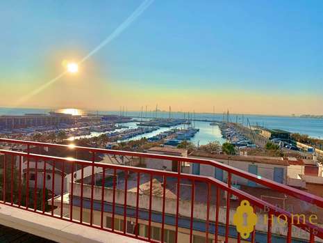 EN VENTE Superbe Appartement au Centre de Rosas à 50m de la plage