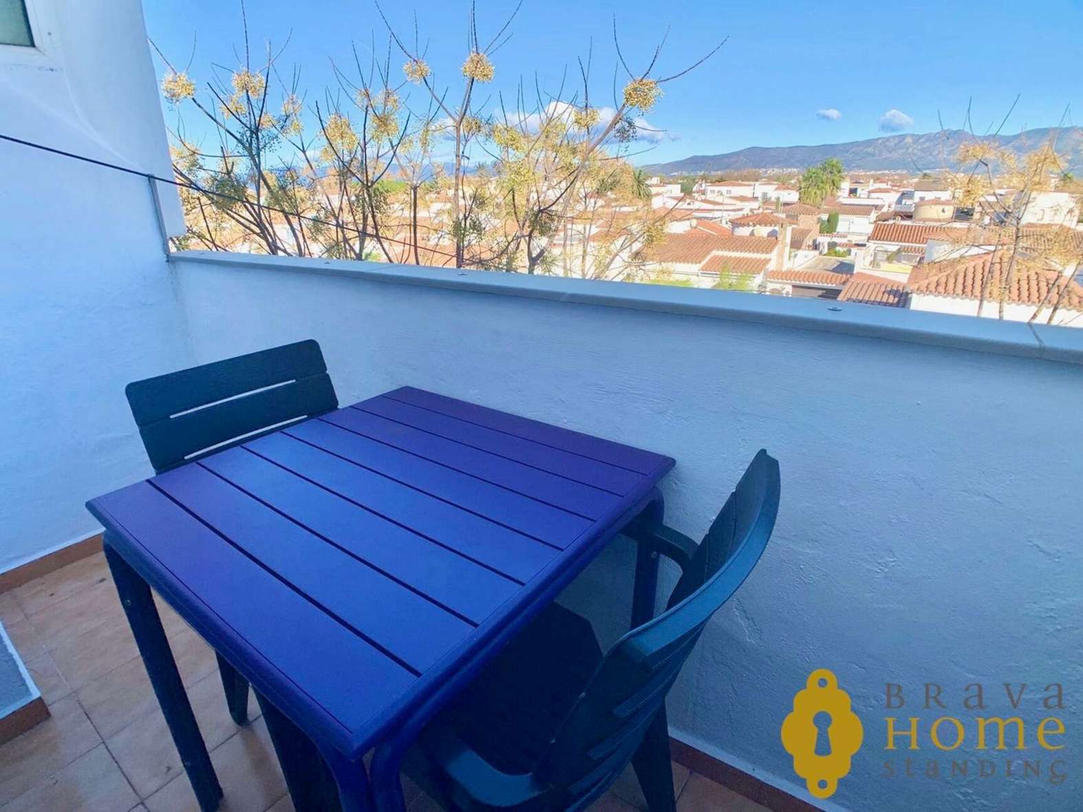 Bonito apartamento en venta en Empuriabrava