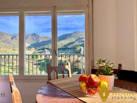 Apartment overlooking the natural park for sale in Rosas