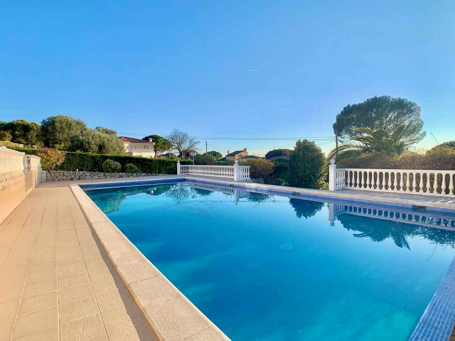 Luxueuse villa avec piscine en vente à Pau - Els Olivars