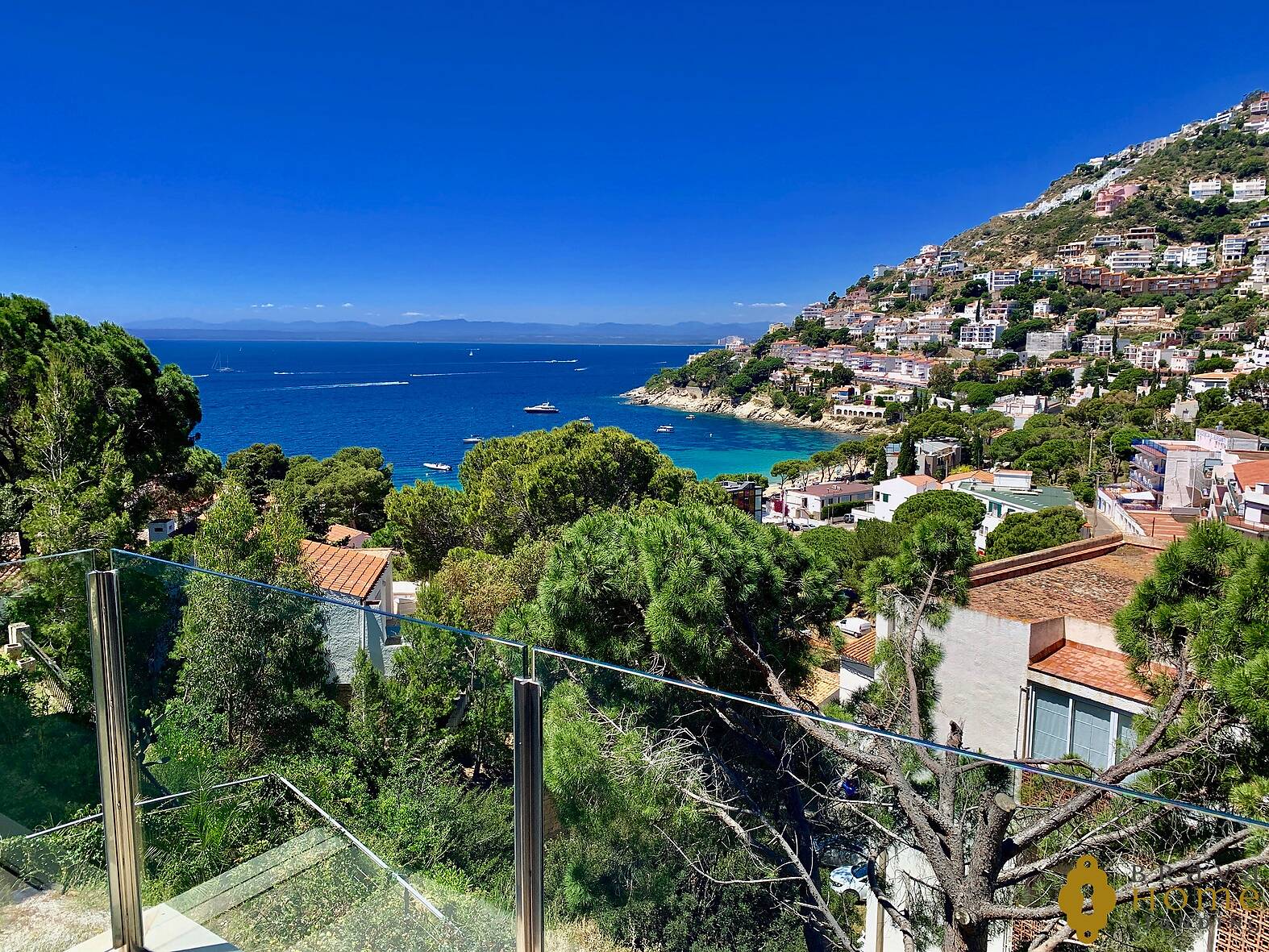 Esplèndida vila contemporània amb vistes al mar, en venda a Roses - Canyelles