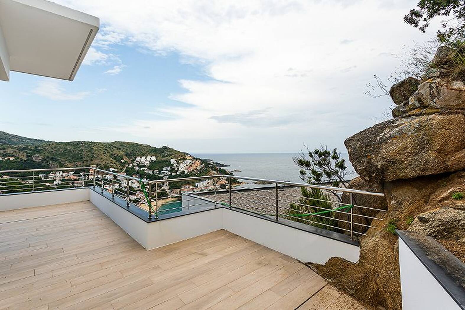 Casa de diseño con vistas al mar en venta en Rosas - Canyelles