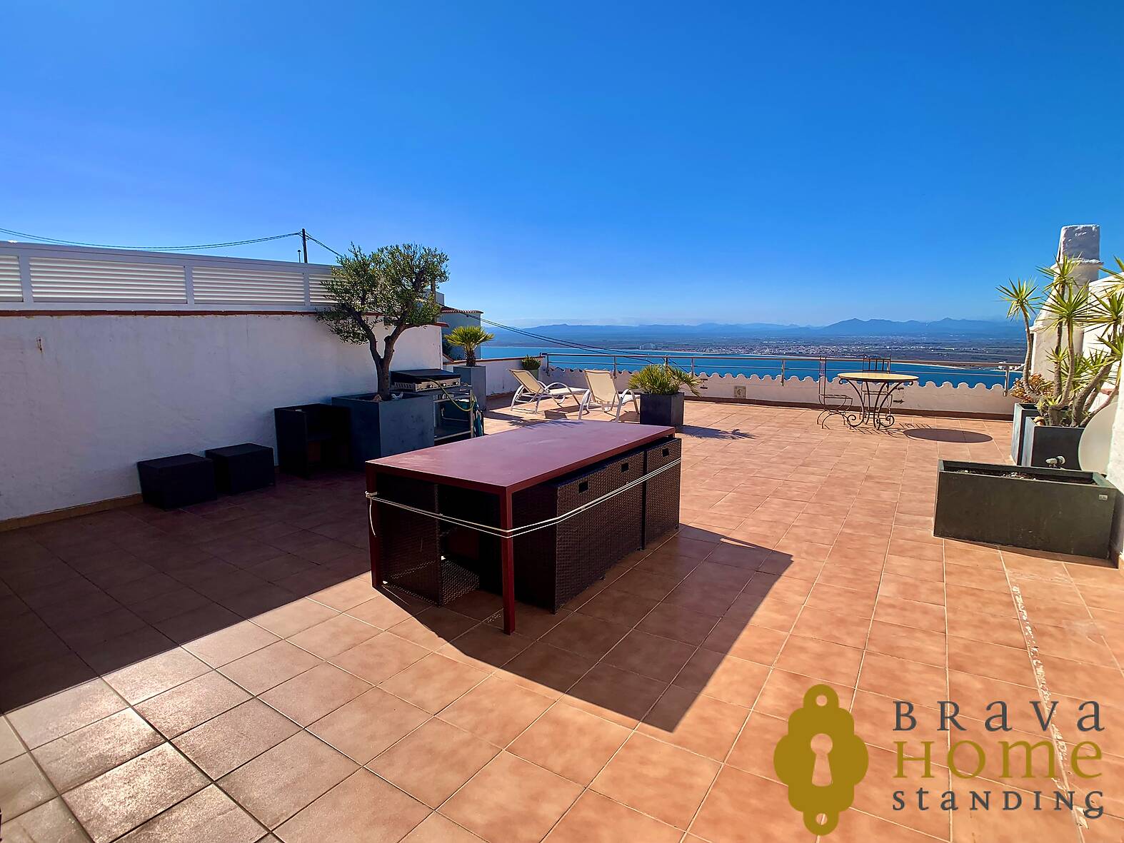 Superbe maison avec vue mer et piscine en vente à Rosas
