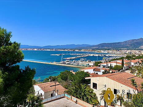 Maison de 4 chambres avec fantastique vue mer à Roses