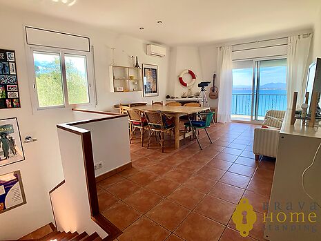 Casa con vistas al mar en venta en Rosas