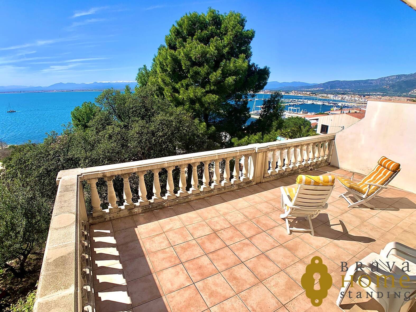 Casa amb vistes al mar en venda a Roses