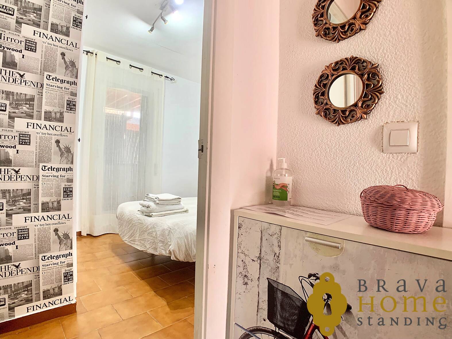 Beautiful renovated apartment for sale near the beach of Empuriabrava