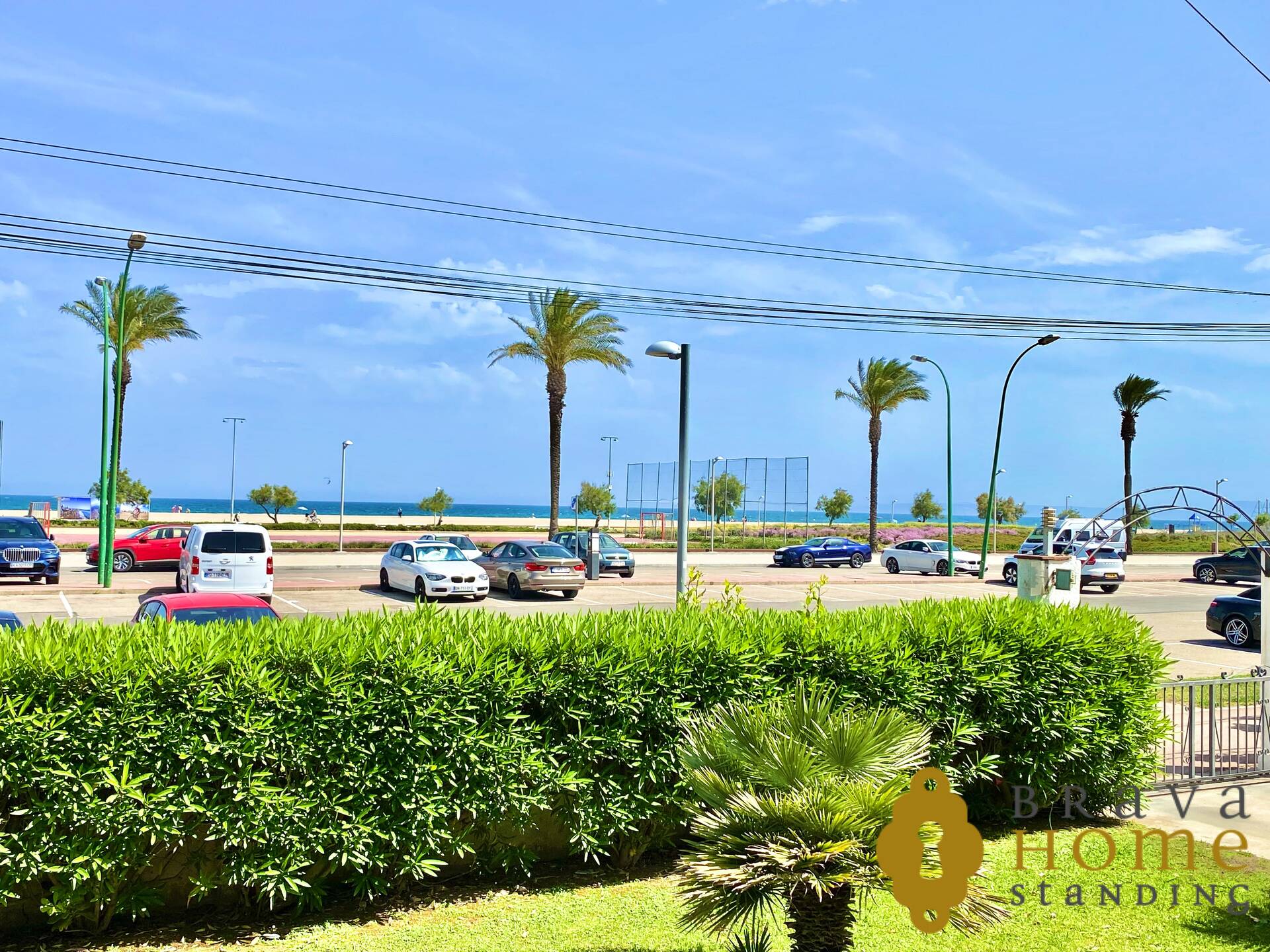 Precios pis a primera línia de mar en venda a Empuriabrava