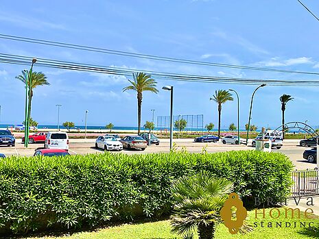 Precios pis a primera línia de mar en venda a Empuriabrava