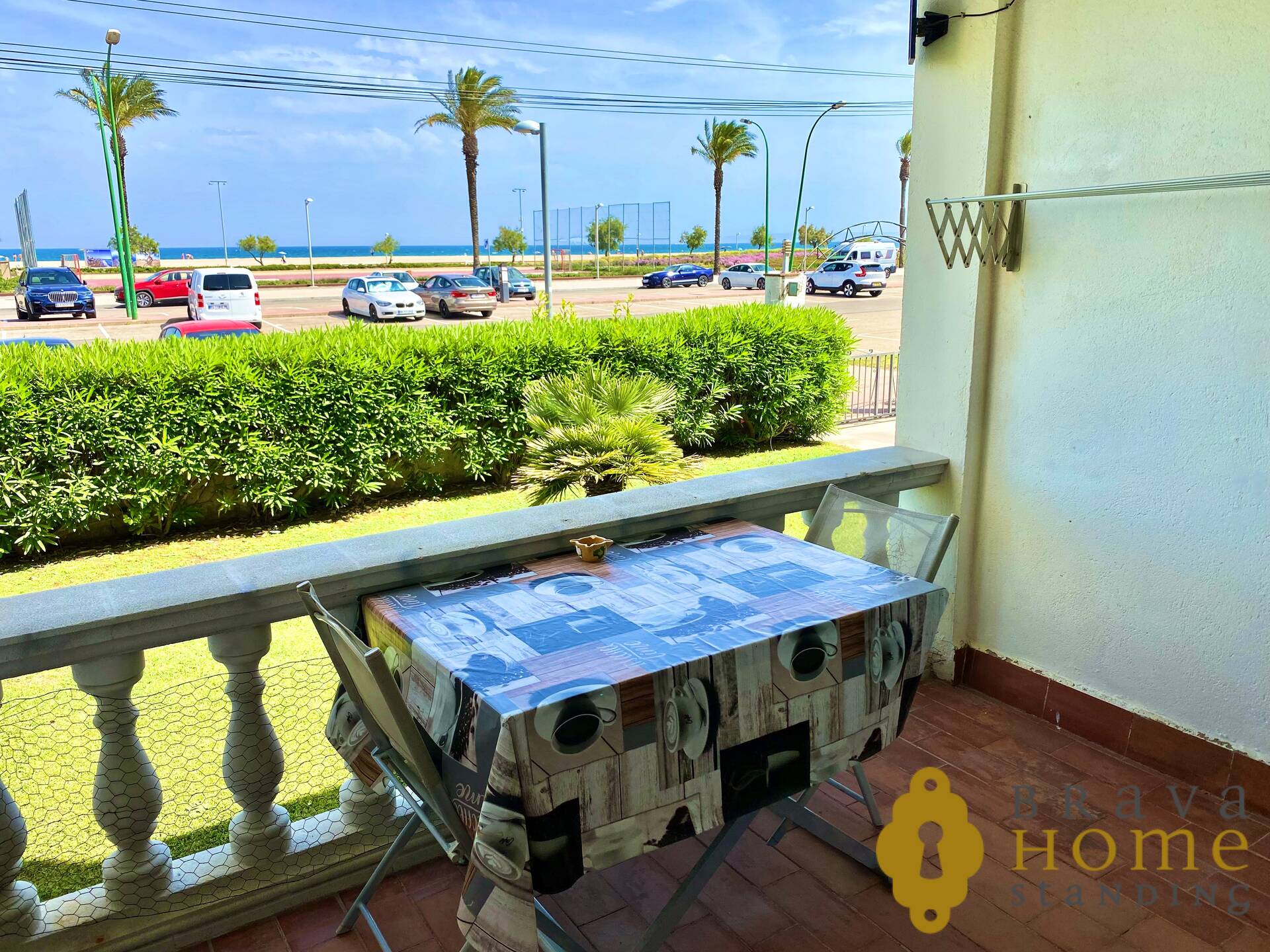Precios pis a primera línia de mar en venda a Empuriabrava