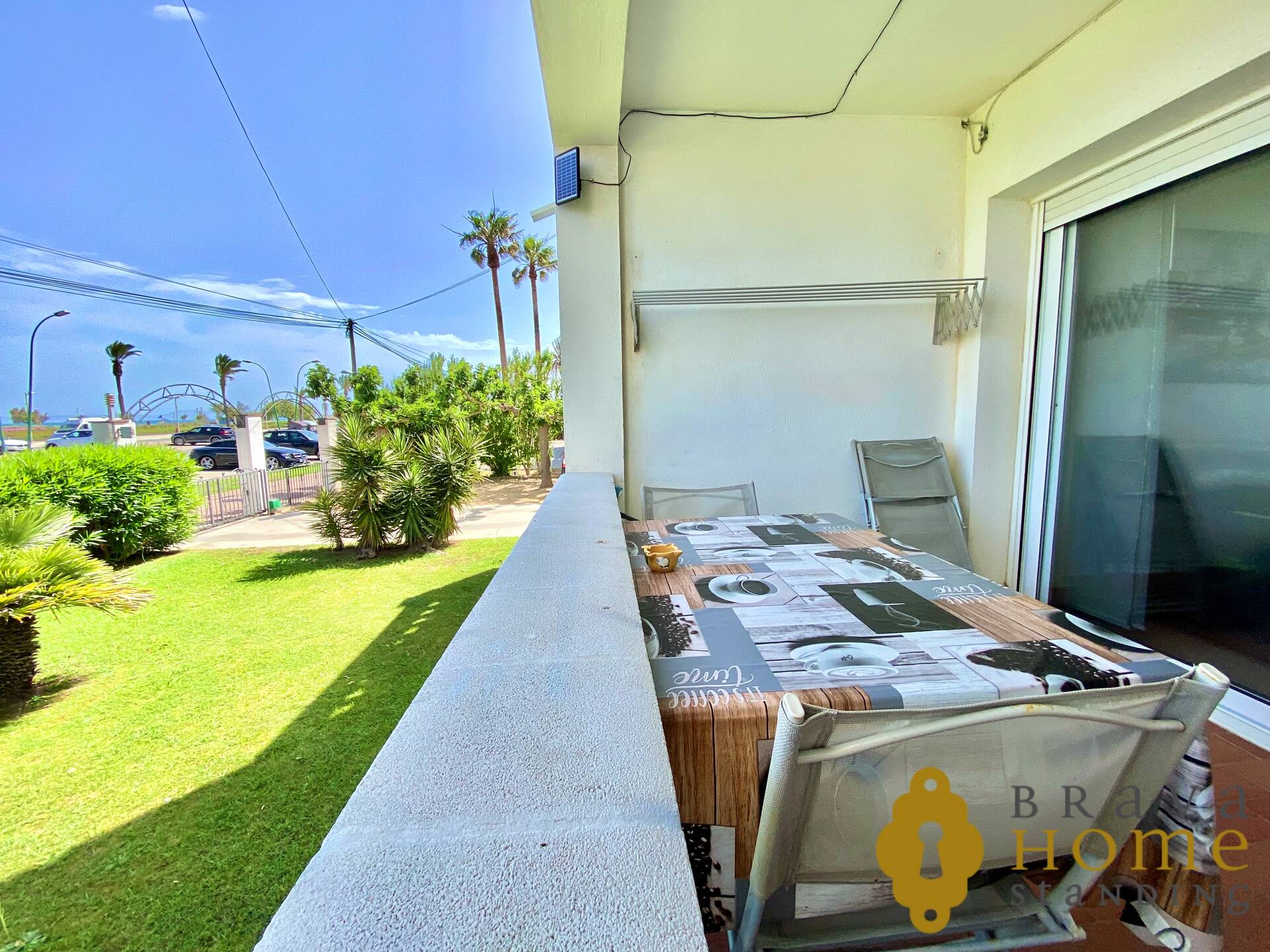 Precios pis a primera línia de mar en venda a Empuriabrava
