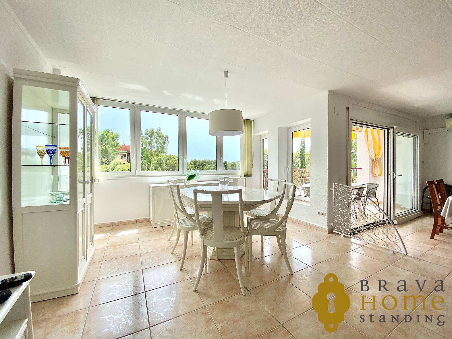 Magnifico atico con vistas al mar en venta en Rosas