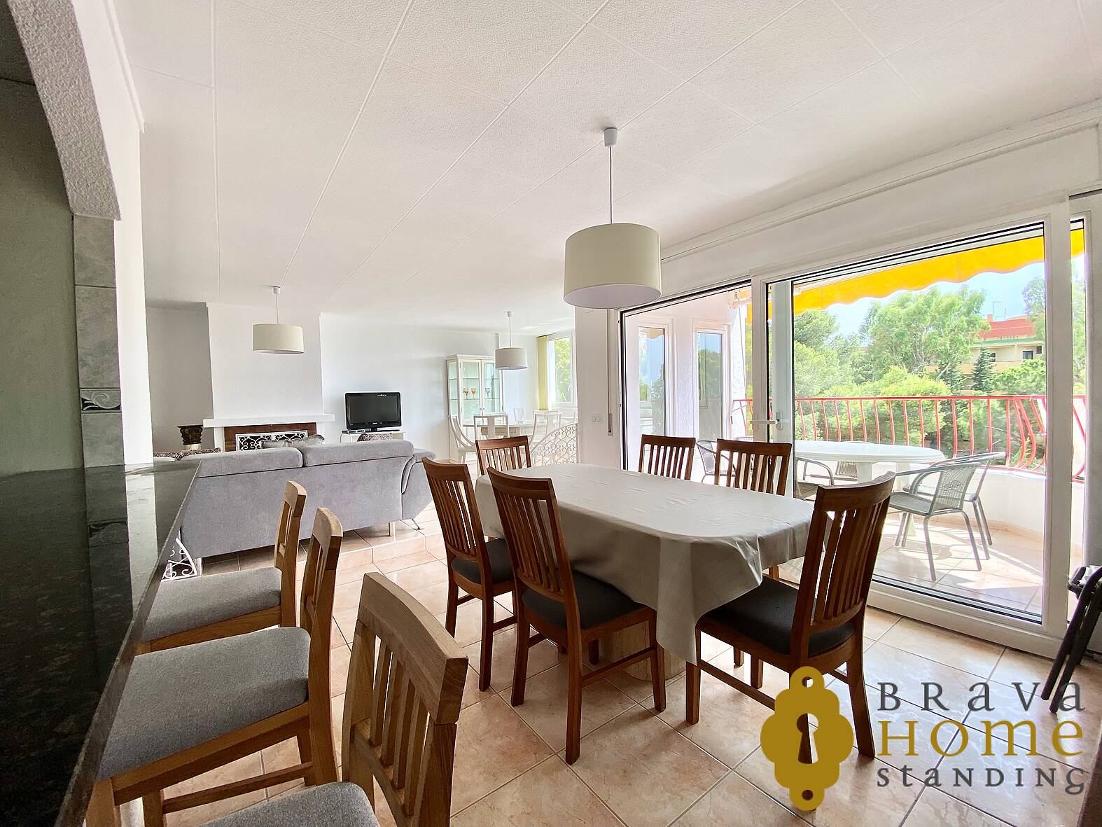 Magnifico atico con vistas al mar en venta en Rosas