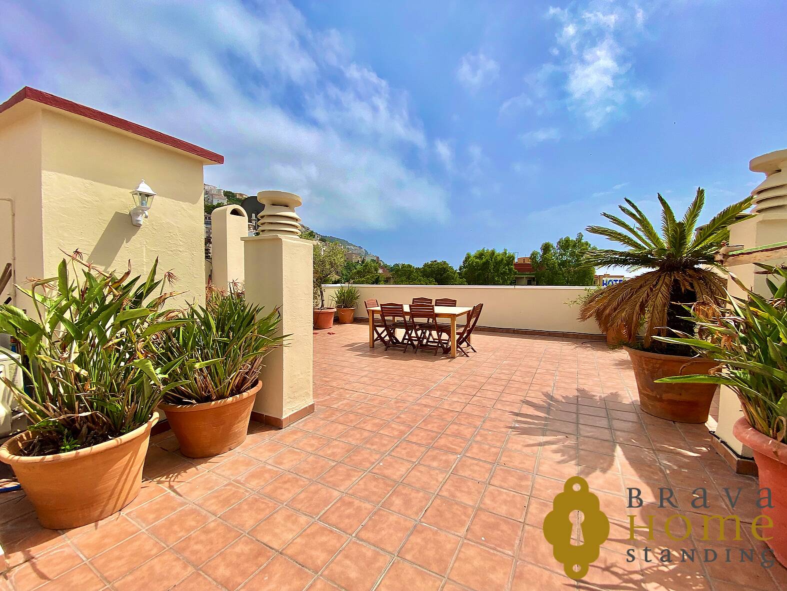 Magnifico atico con vistas al mar en venta en Rosas