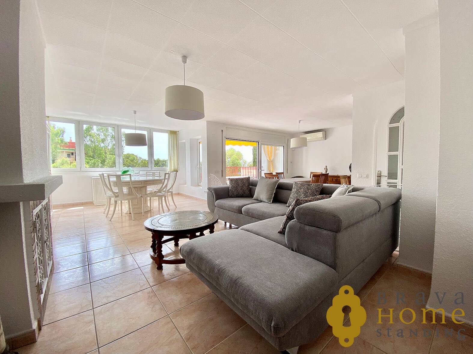 Magnifico atico con vistas al mar en venta en Rosas