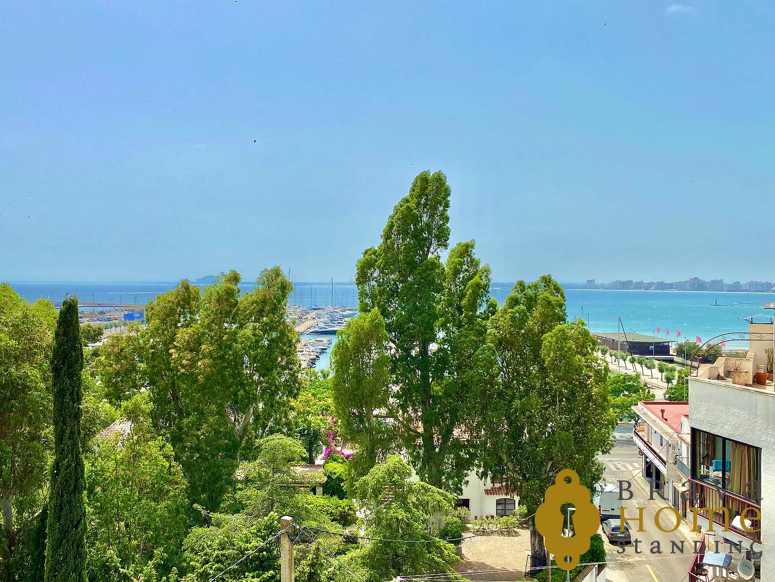 Magnifico atico con vistas al mar en venta en Rosas
